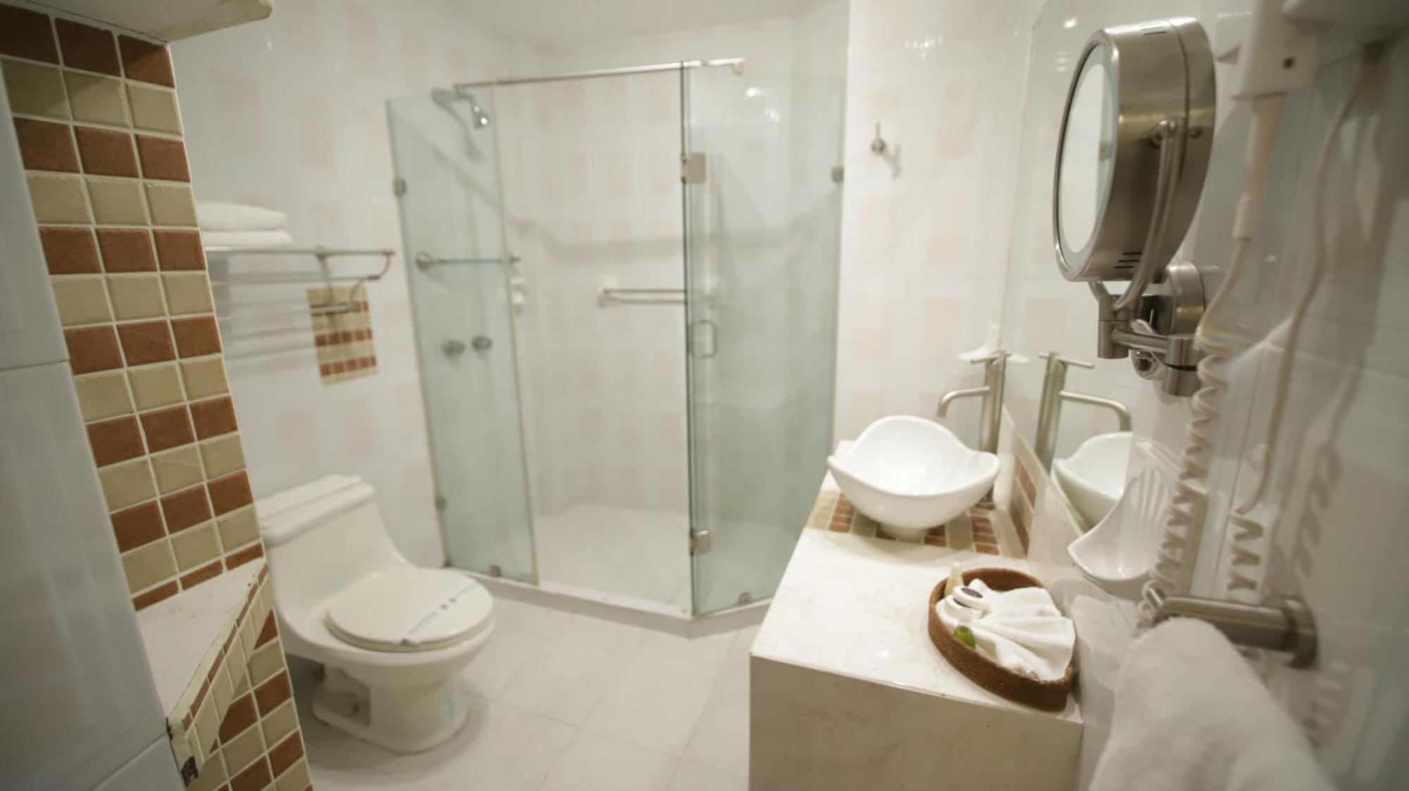 Luna Hotel 4*